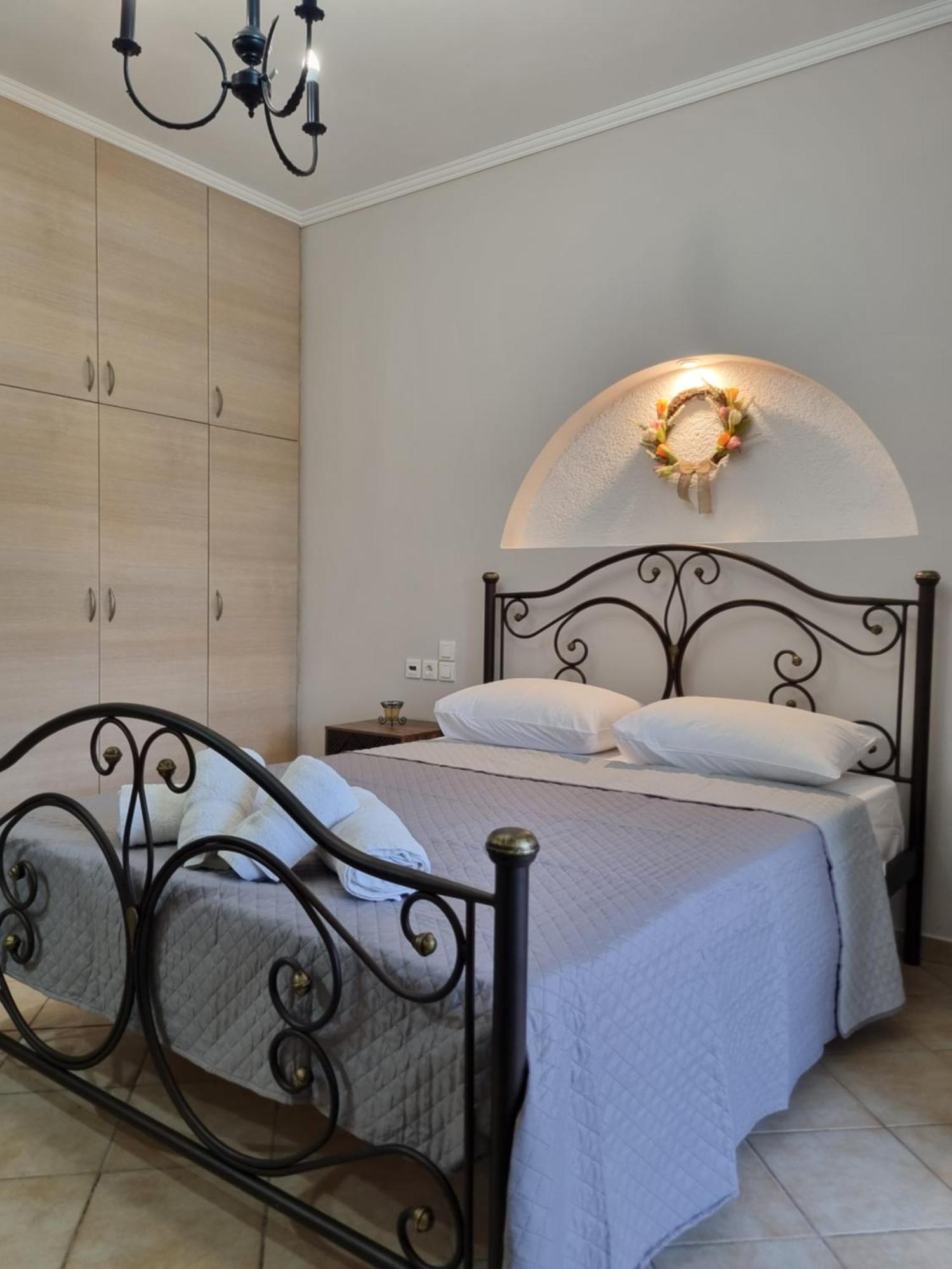Marathon Studios & Apartments Керион Номер фото