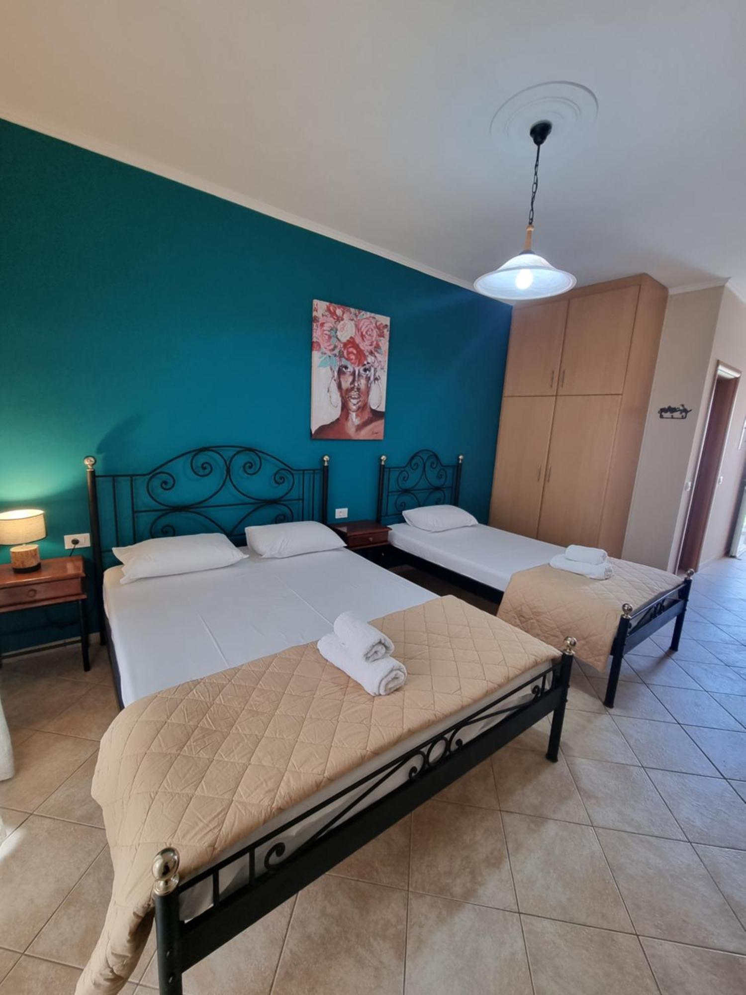 Marathon Studios & Apartments Керион Номер фото