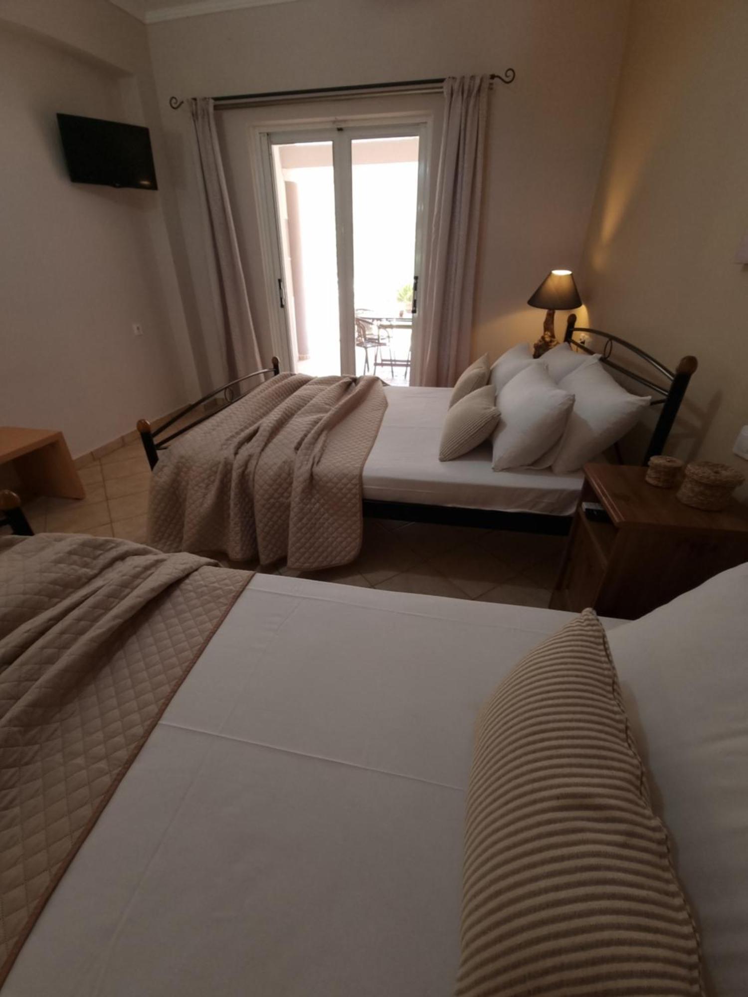 Marathon Studios & Apartments Керион Номер фото